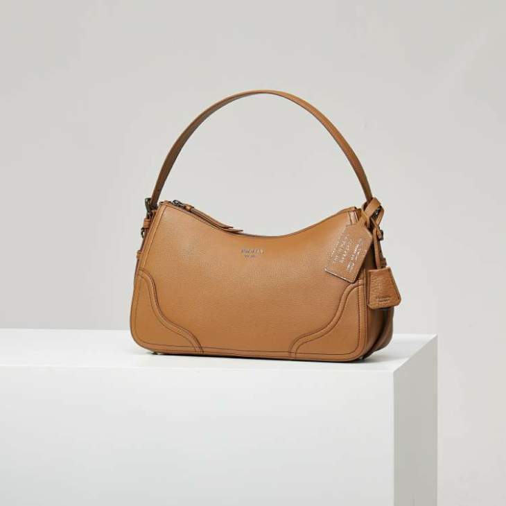 Picture of Prada Handbags _SKUfw221244695fw